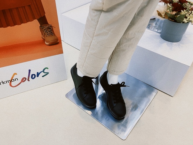 【ワークマン ファイングリップレイン】ブラックはコーディネートを引き締めてくれます