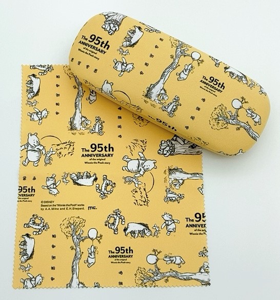 [三越伊勢丹先行販売]メガネケース(本体：約W160×H60×D40mm、クロス：約W150×H180mm) 1,650円