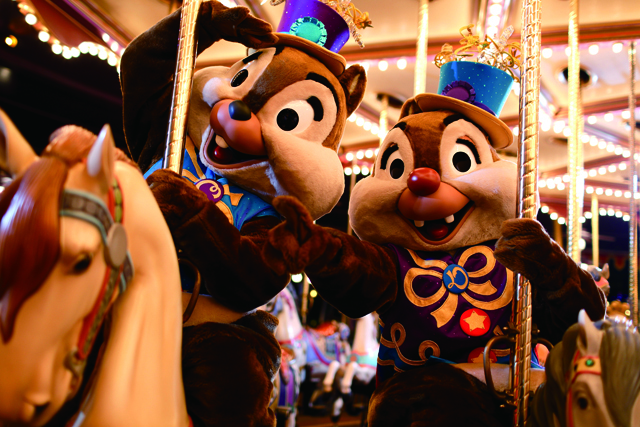 ハッピリー・エバー・アフター｜開催中｜香港ディズニーランド・リゾート