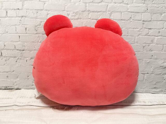 【しまむら ダイカットクッション(ハローキティ)】背面は後ろ姿風のデザイン