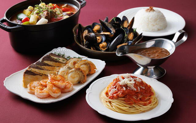 「洋食メニュー」【「高知の真鯛の藁焼き」や「クリスマスメニュー」も登場!浅草ビューホテルで約100種類の多彩な料理と絶景を味わうブッフェ!】