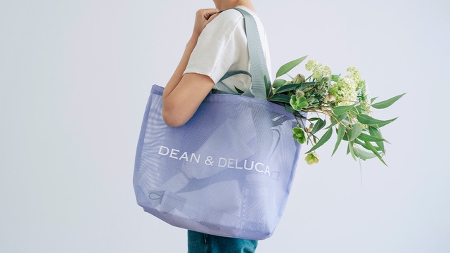 【DEAN & DELUCAメッシュトートバッグ ライラック】Lサイズは肩に掛けられるロングハンドルが魅力ですが…⇒
