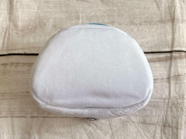 底面は装飾がないシンプルなデザイン