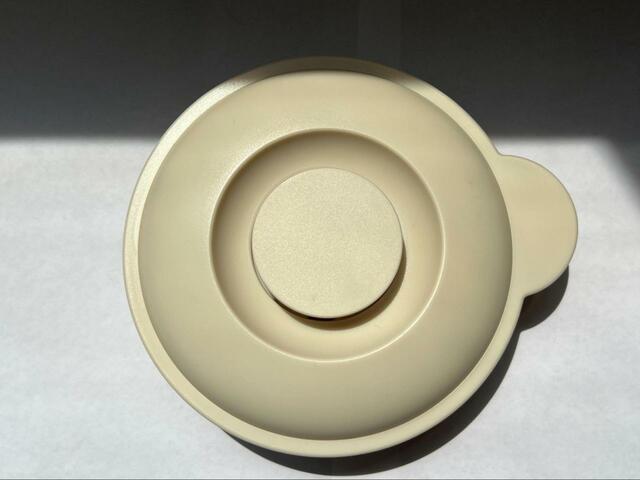 【アイリスオーヤマ ミキサー IJM-S101-C アイボリー】ふたもやさしいアイボリーでかわいい