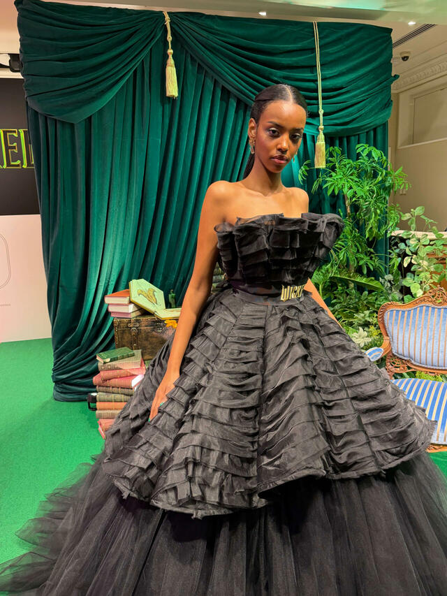 【クラウディア】『ウィキッド』新作ウェディングドレス