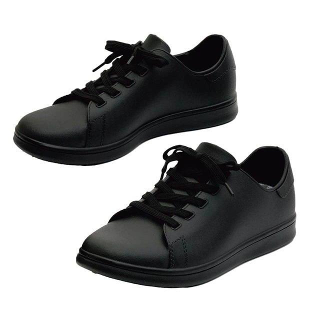 【ワークマンのスニーカー売れ筋ランキング 6位】「マンダム防水スニーカー（53505）」1,900円（税込）