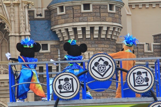 雅絢爛・燦！チームの演舞中のこの振付がかっこいいんです