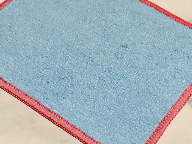 【100円ショップ×うる星やつら】裏はふわふわの素材です