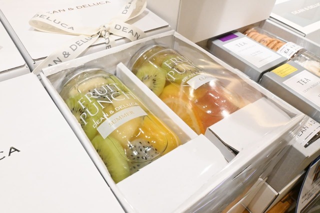 【DEAN ＆ DELUCA】「クラシックフルーツポンチS」と「サマーグリーンフルーツポンチ」をセットにした「プレミアムフルーツポンチセット」3,780円