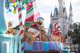「ミッキー＆フレンズのグリーティングパレード：ディズニー・クリスマス」｜東京ディズニーランド