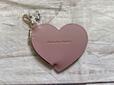 ポーチチャームはキュートなハート形♪