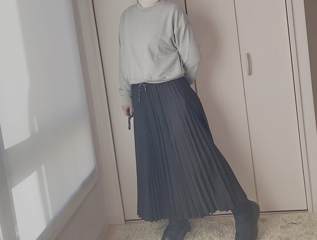 【ワークマン レディース撥水ライトプリーツスカート】上品なコーディネートに仕上がります