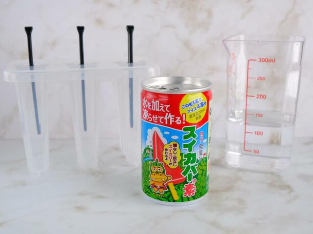 ダイソーで販売中のスイカバーの素を使ってアイスバーを作ります！