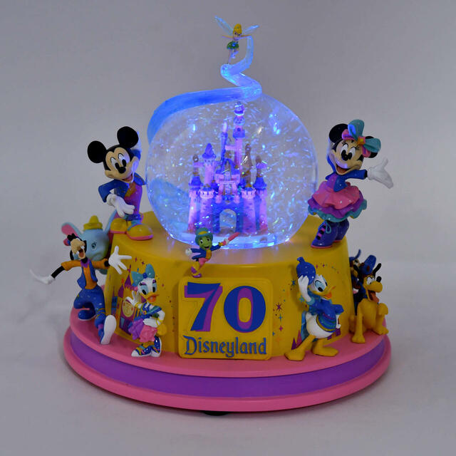 ディズニーキャラクター スノードーム ミュージック＆ライトアップ DISNEYLAND RESORT 70TH CELEBRATION 18,000円