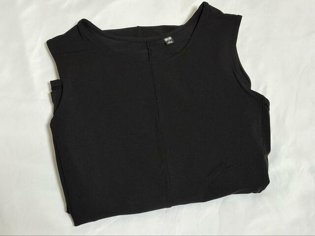 【UNIQLO ウルトラストレッチワンピース】カラーはオフホワイト、ブラック、ピンク、ブラウン、オリーブ、ブルーと豊富！5月中旬にはレッドも発売予定です