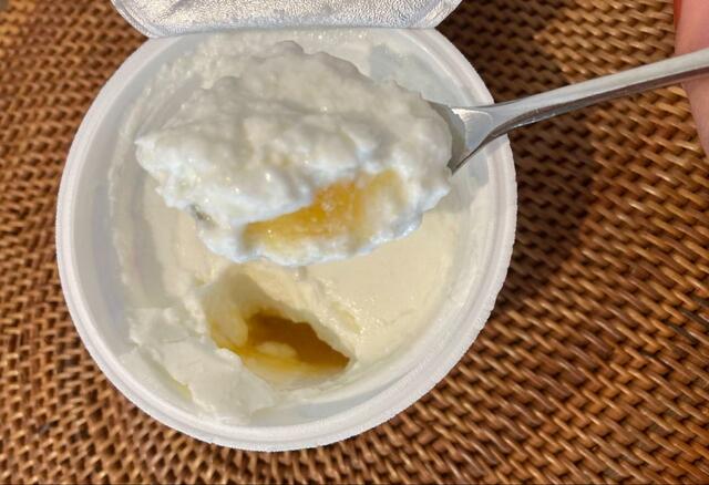 【トップバリュ ギリシャヨーグルト モンブラン】再現度が高いモンブランソース