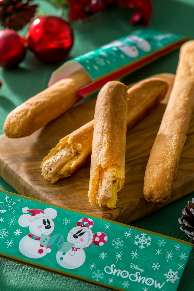 ティポトルタ(ヘーゼルナッツクリーム) ¥360|販売店舗:東京ディズニーランド「ビレッジ・ペイストリー」、東京ディズニーシー「ハイタイド・トリート」|東京ディズニーリゾートのクリスマス(2016)スペシャルメニュー