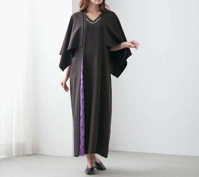 マントドレスワンピース「マレフィセント」価格¥ 9,990 (税込)