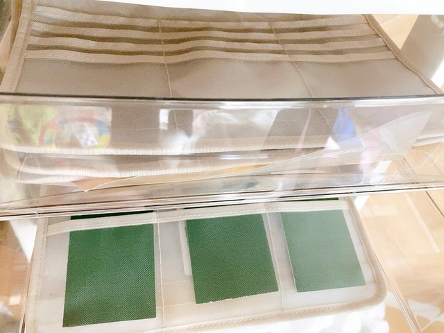 【無印良品 綿・母子手帳ケース用リフィル・大】引き出しタイプのケースに入れて