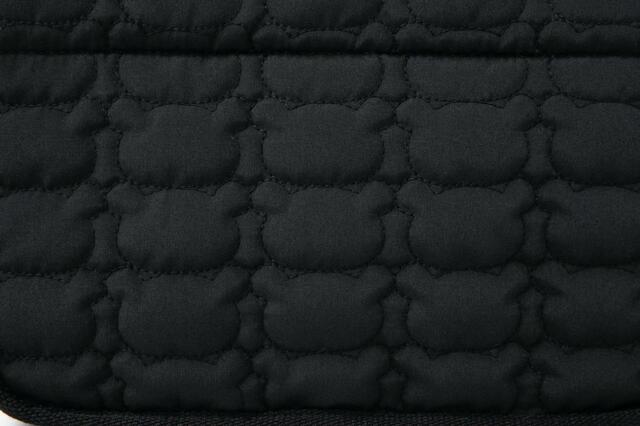 『リラックマ ふわふわキルティングバッグBOOK BLACK ver.』リラックマ柄のキルティング!