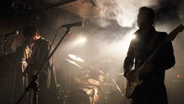 超カオスな対バン「坊主バンドvs.牧師ROCKS」の模様