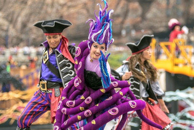 「ザ・ヴィランズ・ワールド」 メディテレーニアン・ハーバー ダンサー 撮影 / YOSHI