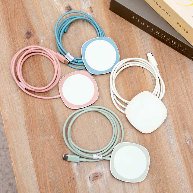 【3COINS】マグネットワイヤレスチャージャー　¥1,650