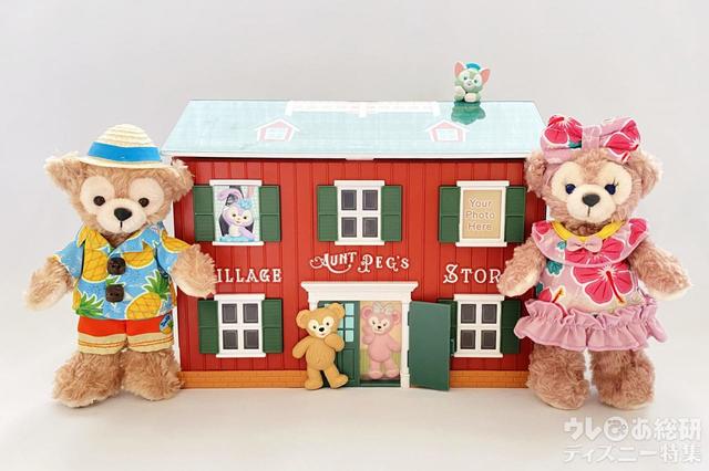 ポップコーン、バケット付きとぬいぐるみバッジ