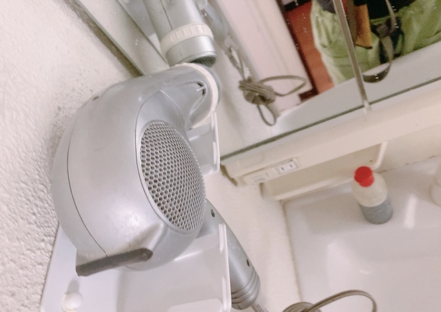 【山崎実業(Yamazaki)Tower ウォールドライヤーホルダー】毎朝の支度も時短になりました