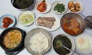【 気になる韓国、ソウルの今vol.33】「タミャン食堂」のペクパン(定食)9,000ウォン