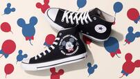 スニーカー 〈CONVERSE ALL STAR 40 HI〉｜価格：14,000円｜サイズ：22.5cm、23.5cm、24.5cm、25.5cm、26.5cm、27.5cm｜東京ディズニーリゾート40周年“ドリームゴーラウンド”「CONVERSE」プロデュースグッズ｜発売日：2023年7月10日(月)｜販売店舗：東京ディズニーランド「ギャグファクトリー/ファイブ・アンド・ダイム」、東京ディズニーシー「スチームボート・ミッキーズ」