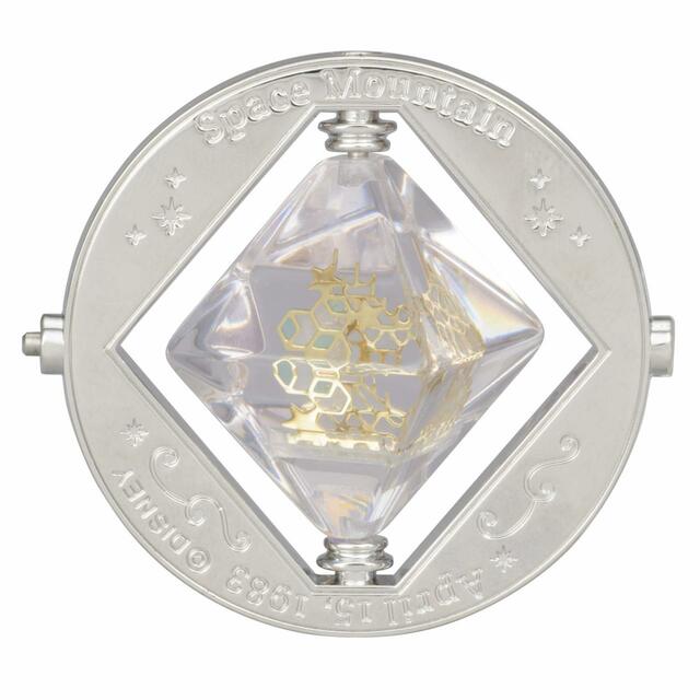 モーメントパーツ 1,900円|モーメンツゴーラウンド|東京ディズニーリゾート40周年“ドリームゴーラウンド”スペシャルグッズ|販売店舗:東京ディズニーランド「プラネットM」、東京ディズニーシー「ベッラ・ミンニ・コレクション」、東京ディズニーリゾート・アプリ(パーク入園者のみ)|発売日:2023年8月17日(木)