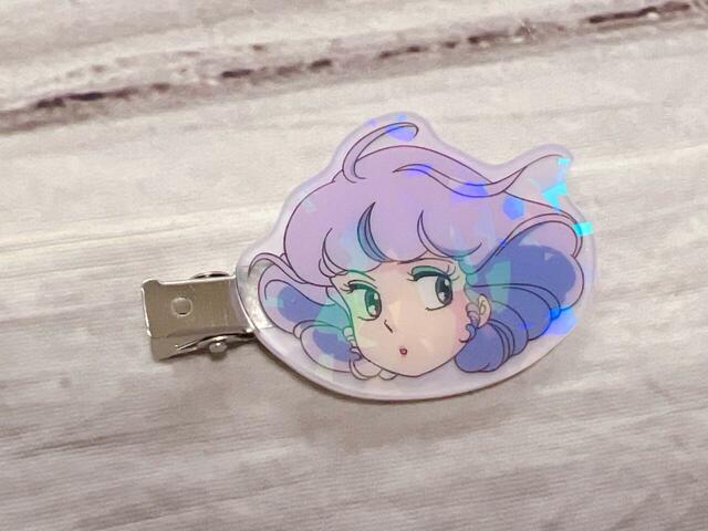 サイズは（約）縦4.1cm× 横5.2cm