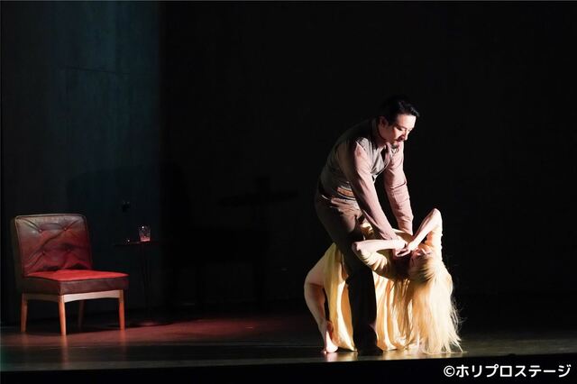 上）綿谷ノボル役：大貫勇輔、下）加納クレタ役：音くり寿