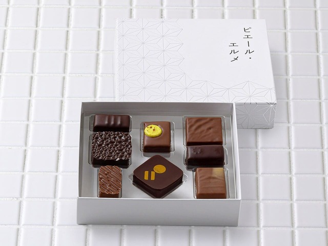 【グランスタ東京「GRANSTA VALENTINE’s DAY 2025」】チョコレート8個詰合わせ　1箱　4,320円／Made in ピエール・エルメ（グランスタ東京／B1改札内 スクエア ゼロエリア）