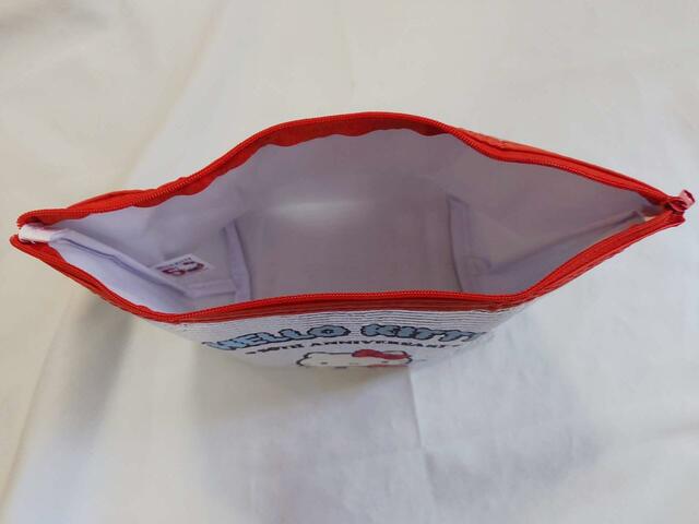 マチがあるので、たっぷり入る