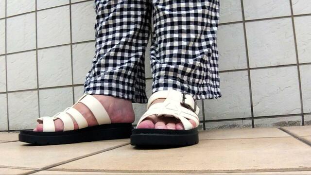 【LOWRYS FARM カンドウフィットグルカ】ソールの内側は常にフカフカ感があって快適です