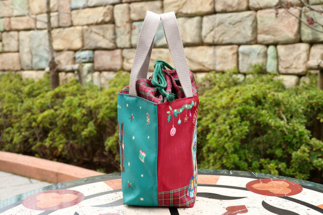 スーベニアランチケース 対象のメニューにプラス¥1300｜どちらのカラーも楽しめる