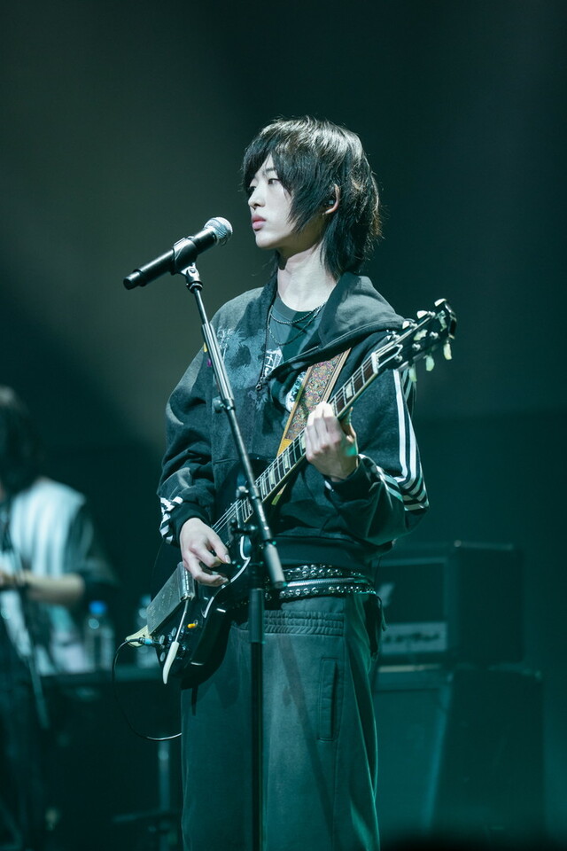 『youTopia vol.2  神はサイコロを振らないｘDRAGON PONY』ソウル公演より、DP  Gt.クォン・セヒョク