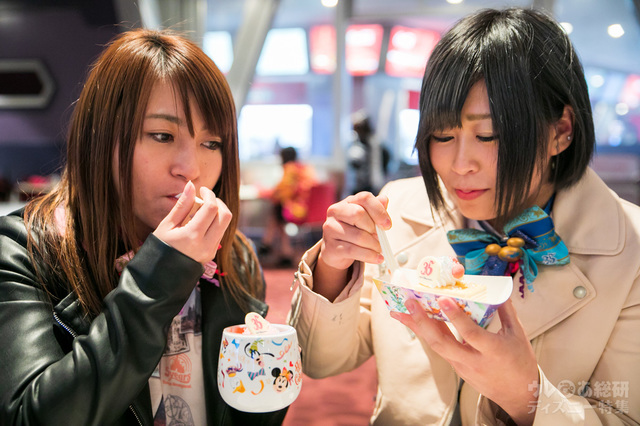 35周年スウィーツを食べてお祝いしよう