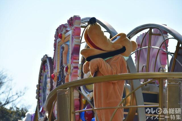 東京ディズニーランド「イッツ・ア・スウィーツフルタイム！」の模様：「ディズニー・パルパルーザ」第3弾「ヴァネロペのスウィーツ・ポップ・ワールド」