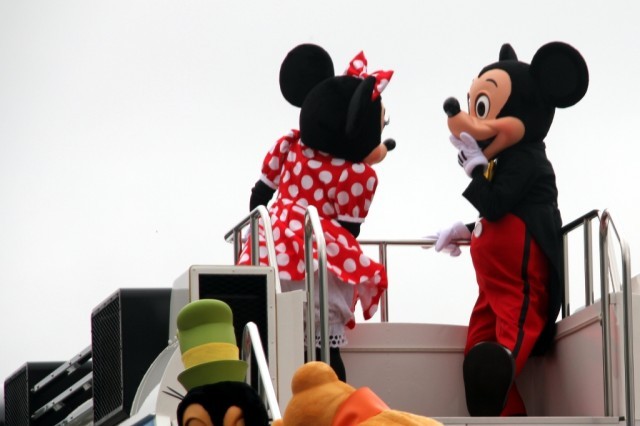 ミッキーマウス ミニーマウス – “東京ディズニーリゾート”スペシャルパレード 静岡県御殿場市