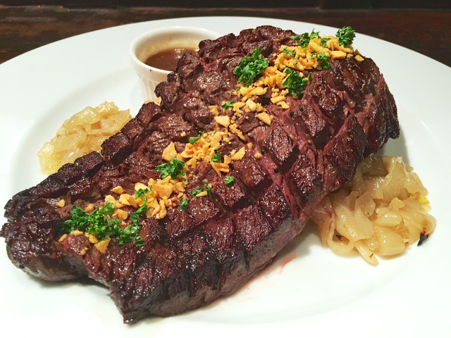 ドラゴンステーキ（300グラム、2,680円）