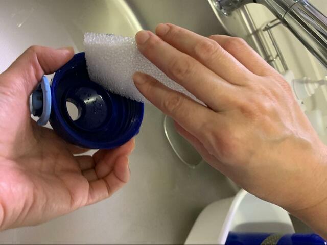 【ニトリ毎日とりかえキッチンスポンジ】水筒専用ブラシも必要なし