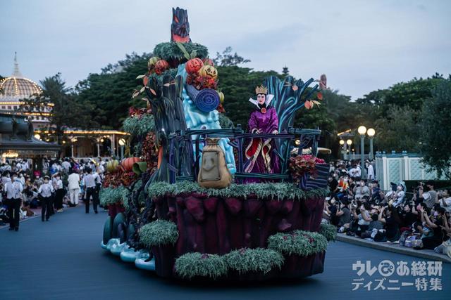 ウィックド・クイーン|2022年「ザ・ヴィランズ・ロッキン・ハロウィーン」