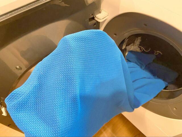 【coca エンボス加工マキシ丈ノースリーブワンピース】洗濯機・乾燥機OK！実際にかけてみましたが、伸び縮みや型崩れは一切ありません◎