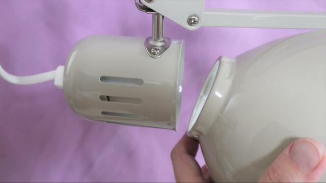 【IKEA テルティアル ワークランプ】カサの部分をはめ込むだけ