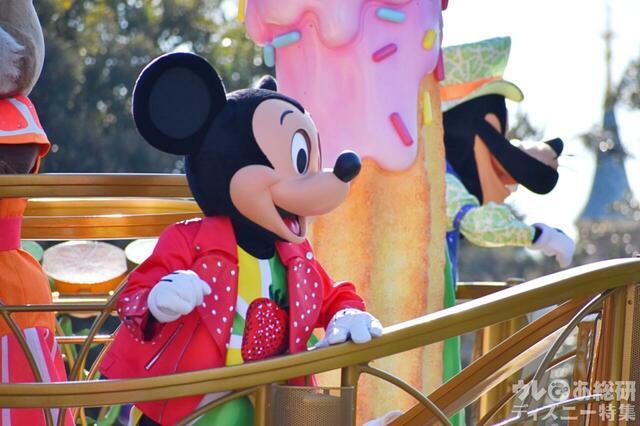 東京ディズニーランド「イッツ・ア・スウィーツフルタイム！」の模様：「ディズニー・パルパルーザ」第3弾「ヴァネロペのスウィーツ・ポップ・ワールド」