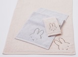 【nishikawa】「watairoコラボ ミッフィー（DB4652）」カラー：ピンク、ライトブルー　バスタオル　4,070円、フェイスタオル　1,760円、ウォッシュタオル　935円、ミニタオル　935円