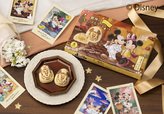 ミッキーマウス&ミニーマウス/「銀座のキャラメルケーキ」です。|Disney SWEETS COLLECTION by 東京ばな奈